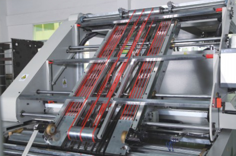 Mesin Flute Laminator Berkecepatan Tinggi 1450mm * 1450mm DX-1450