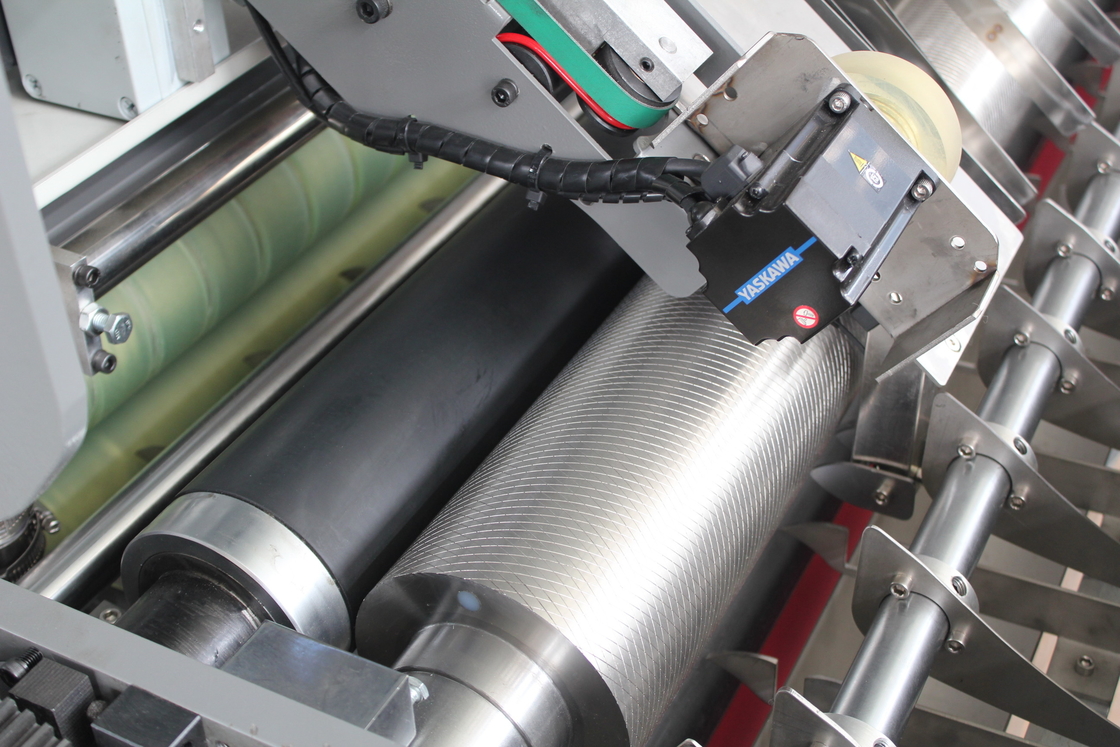 Mesin Flute Laminator Berkecepatan Tinggi 1450mm * 1450mm DX-1450