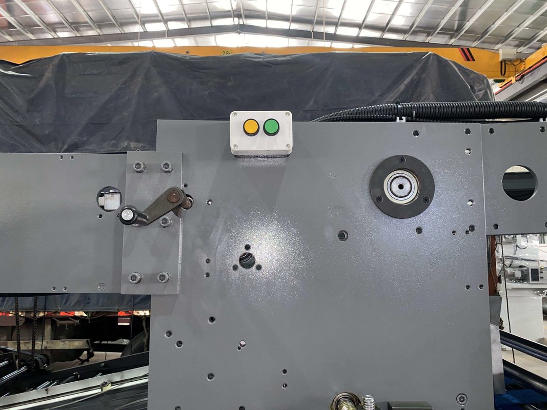 1650 * 1450mm 5 Ply Flute Laminator Mesin Laminating Karton Bergelombang