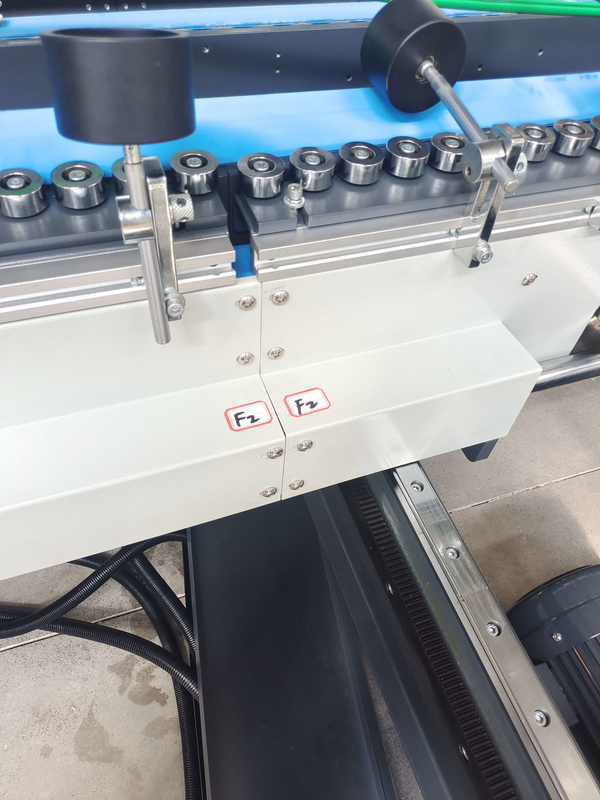 Solute Glue Kotak Bergelombang Folder Gluer 420mm-1900mm Folder Mesin Tempel