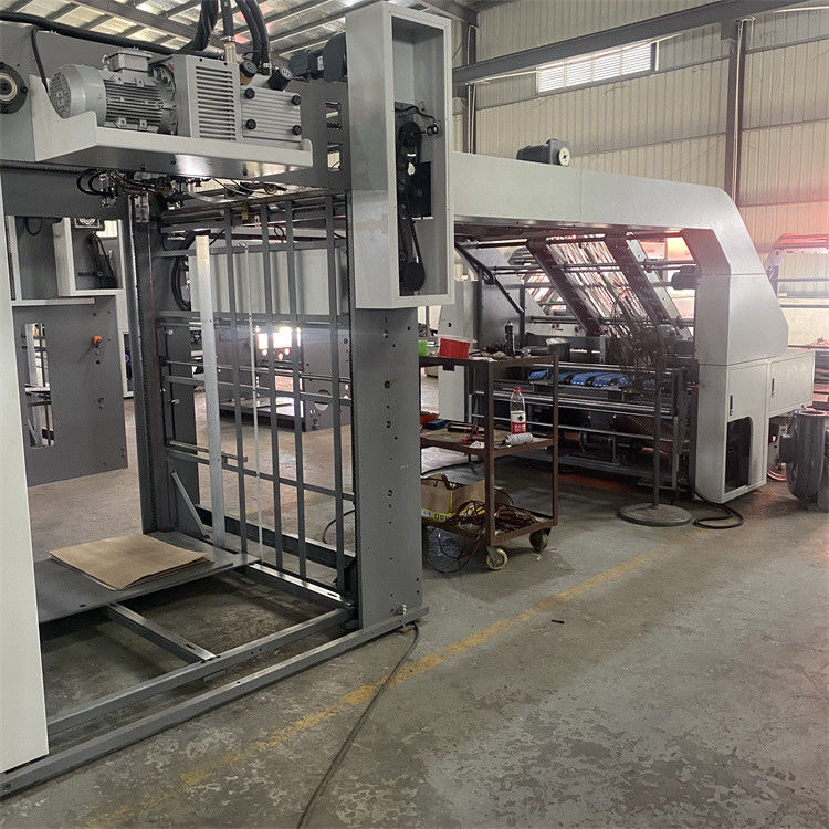 Laminator Flute Kecepatan Tinggi Laminating Ketebalan 1-10 mm Opsional Back Feeder Memberikan Kinerja