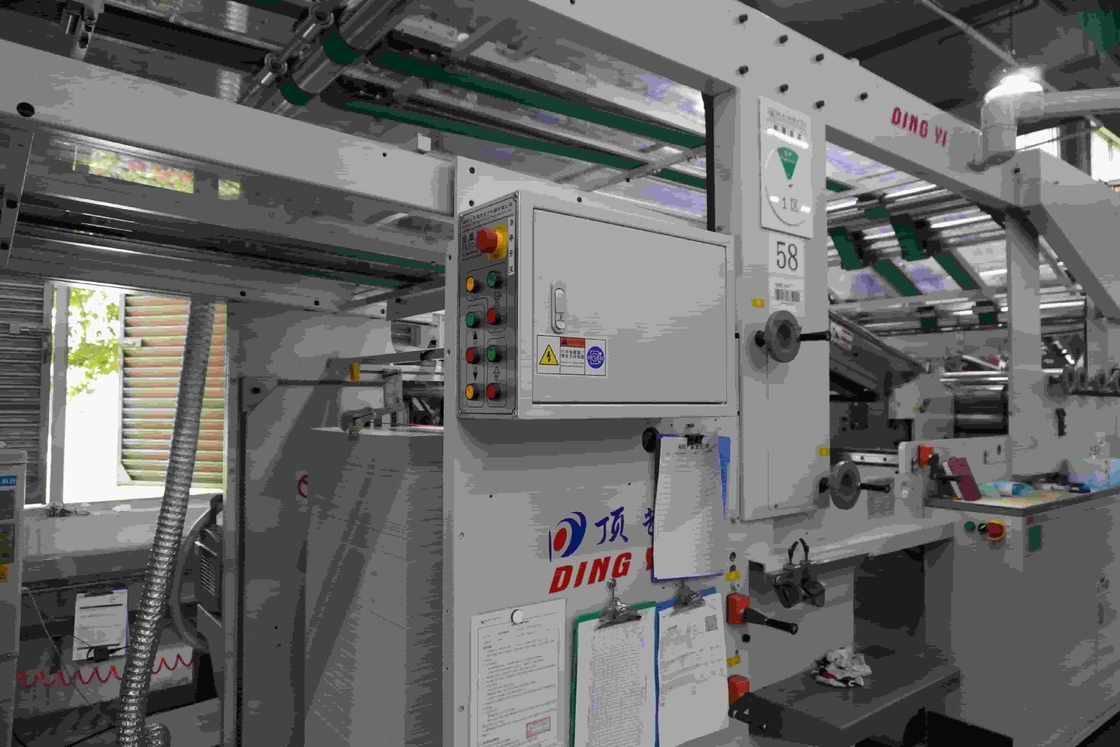 Laminator Karton Serbaguna untuk Ketebalan Kertas Berbagai Ketebalan Kertas Bawah 180-2000g/m2