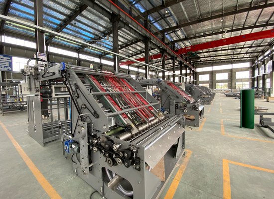 3 Lapisan 5 Lapisan Mesin Laminating Seruling Bergelombang 380V 25HP DX-1650XL