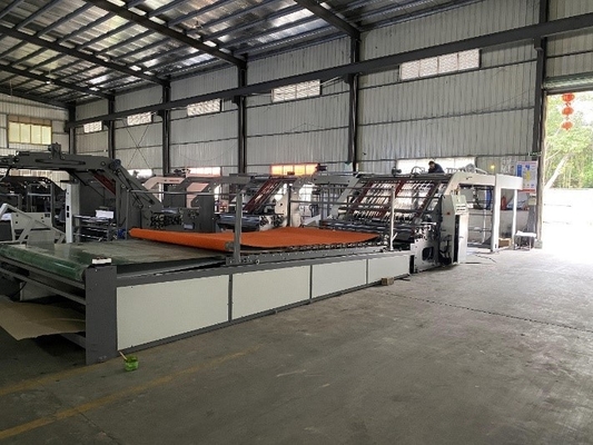 Litho Flute Laminator Kecepatan Tinggi 10000pcs/H Sinkron Servo Didorong